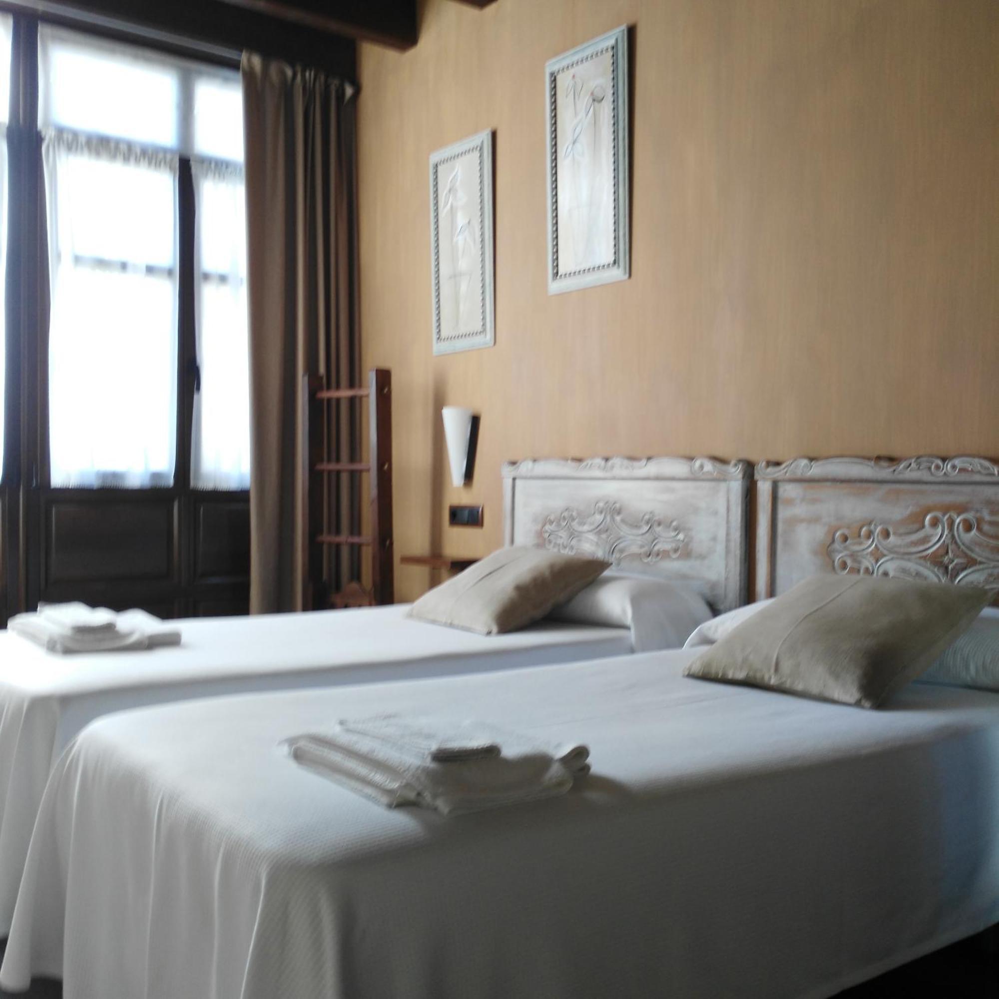 Hostal La Casona de Palu Pola de Laviana Habitación foto